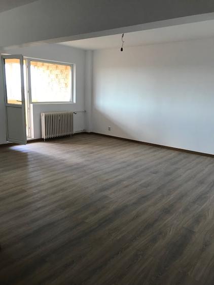 Pantelimon, ap. 4 camere, 104 mp, et.13, renovat complet, 160.000Euro