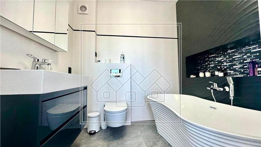 Penthouse cu terasa spectaculoasa si vedere panoramica