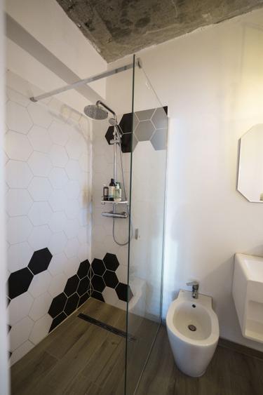 Apartament tip penthouse 3 camere cu priveliște