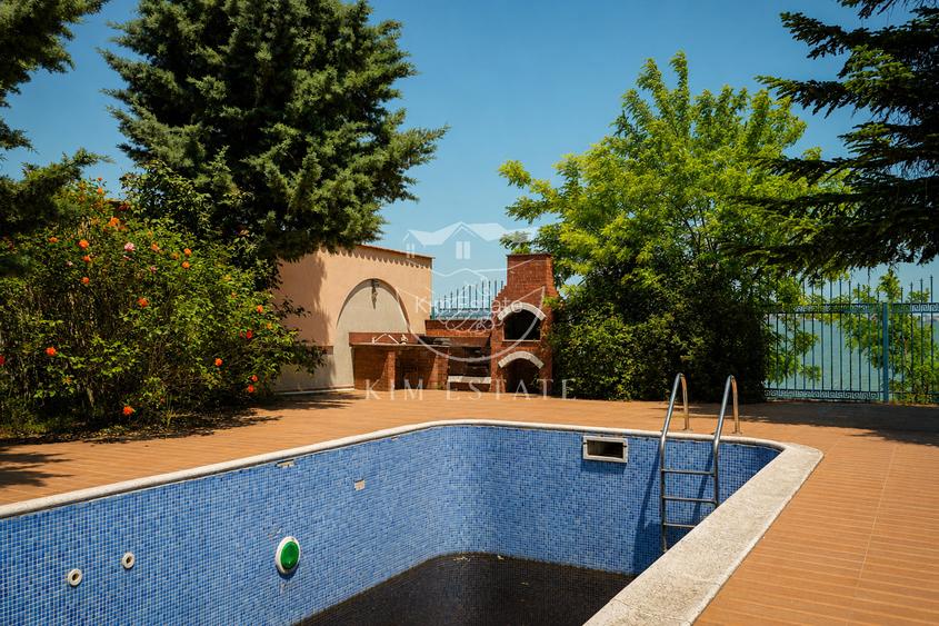 Vila exclusivista pe lac in Ovidiu cu piscina - 6