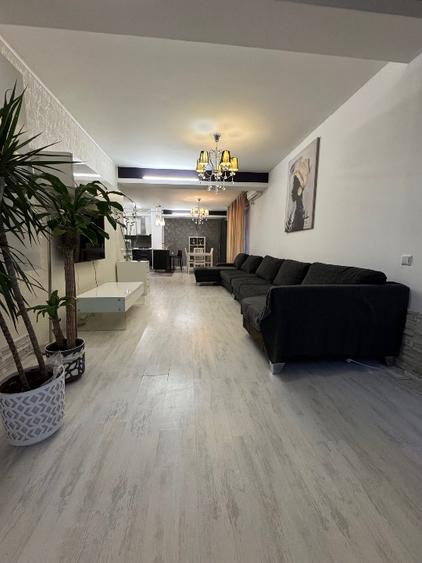Apartament 3 camere decomandat – 175 mp total | 75 mp utili + 100 mp terase