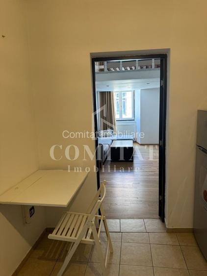 Garsonieră modernă în zonă centrală | Nișă de dormit - 12