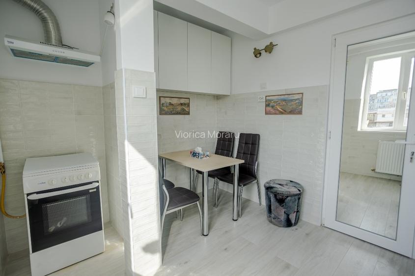 Proprietar vând apartament 3 Camere Ultracentral Mangalia, Etaj 2/4, Centrală, - 4