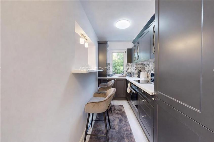 Rezidential/ Investitional, renovat,echipat,  etaj 2, design cu detalii unice,Ce - 16