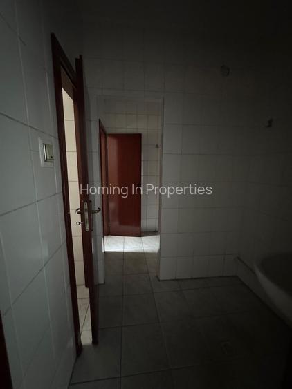 Casă Multifuncțională de Vânzare – 21 Camere, 850 mp - 11