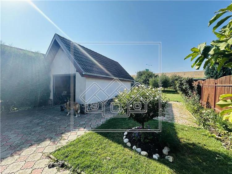 Casa tip duplex, cu 3 camere, 116 mp utili, teren de 403 mp