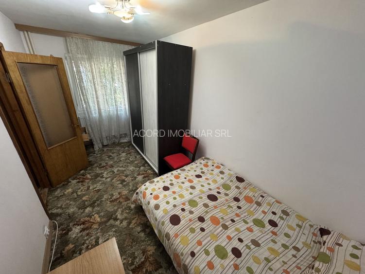 Apartament 2 camere zona Km 4 5 - 4