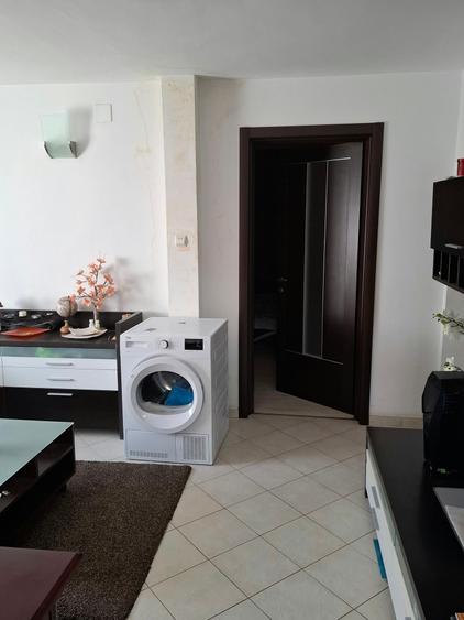 Mall Vitan-Foisorului-Apartament de 4 camere-Decomandat