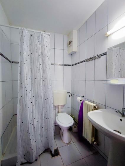 Garsoniere de inchiriat in zona Centru, str. Stefan cel Mare, utilitati incluse