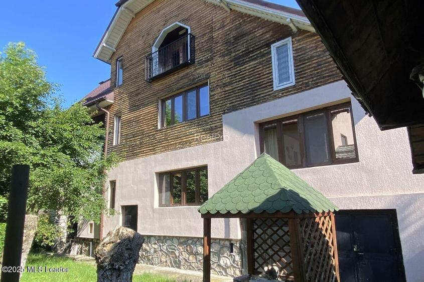 Bran - Casa pe strada Valea Portii, 223 mp, 4 dormitoare, teren 320 mp - 2