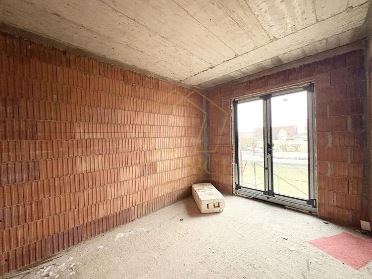 Duplex spatios cu 5 camere si 2 bai | Giroc