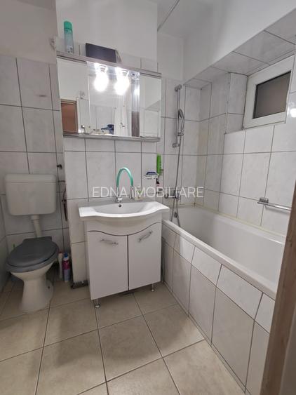 Piata Unirii 3 camere spatios cu centrala proprie - 14