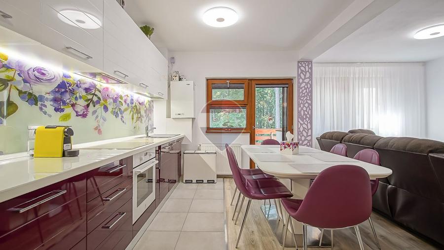 Apartament 4 camere Predeal | 125 mp + terasă 30 mp |Vedere la pădure