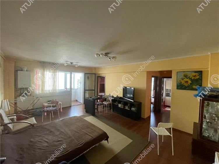 Apartament 2 camere decomandate birou balcon loc parcare Sibiu