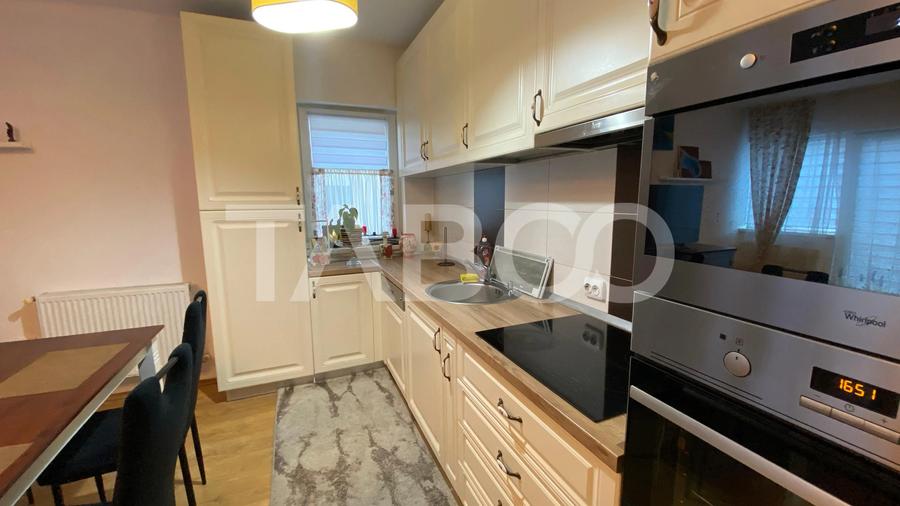 Apartament de inchiriat cu 3 camere si balcon etaj 1 Pets allowed