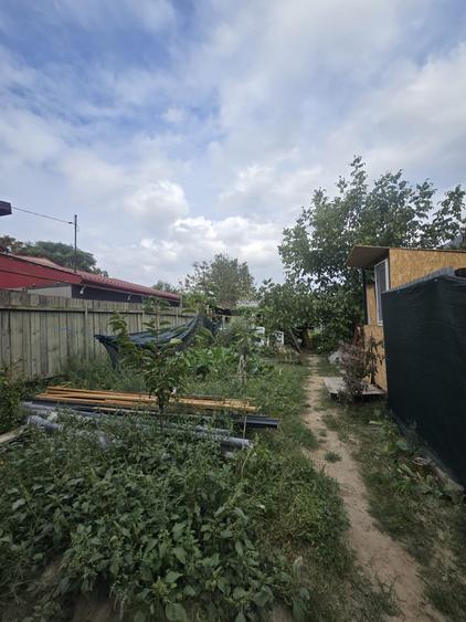 Teren cu casa demolabila zona Rosiori