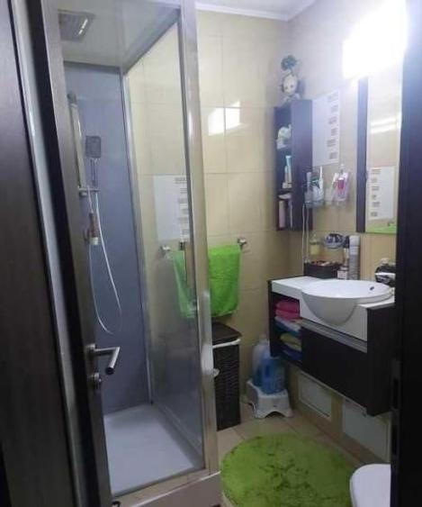 APARTAMENT 3 CAMERE DECOMANDAT CONFORT 0 ZONA TROCADERO
