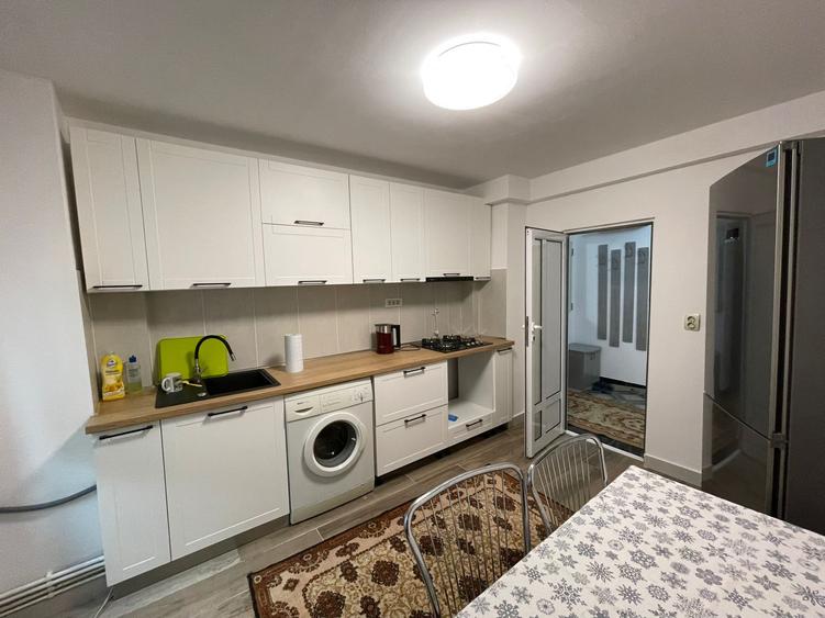 Apartament 3 camere, decomandat, zona Pacurari - Kaufland, Iasi