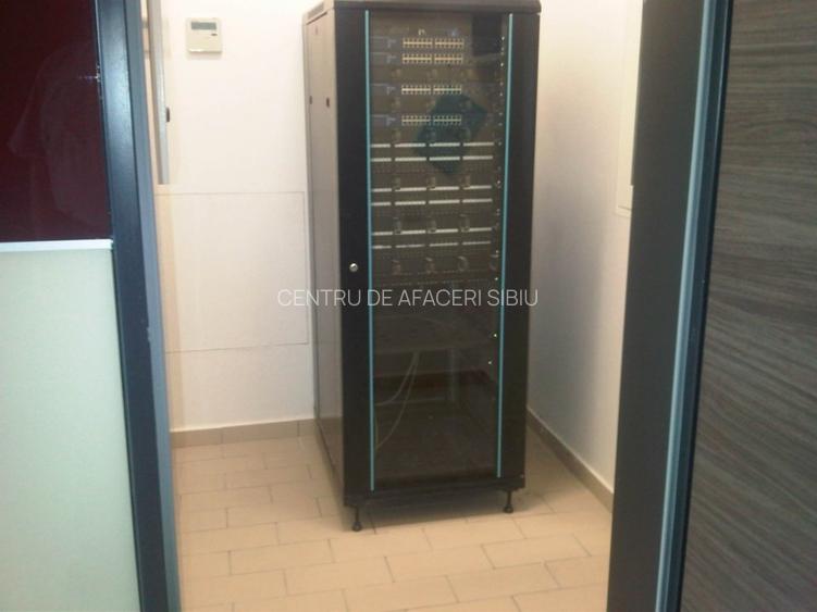 4 spatii birouri Et. 1 B - de la  88 mp la 227 mp in  CENTRU DE AFACERI SIBIU  - 8