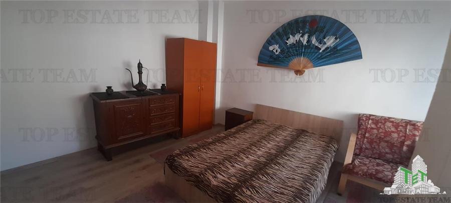 Unirii Marasesti apartament  in vila etaj 1/2