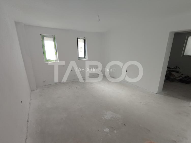 Casa spatioasa - aer curat si priveliste spre munti - teren 1203 mp - 16