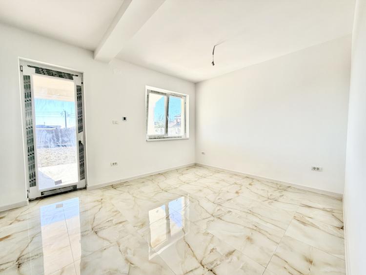 Duplex 4 camere izolat fonic - pozitie excelenta - cartier asfaltat - Mosnita