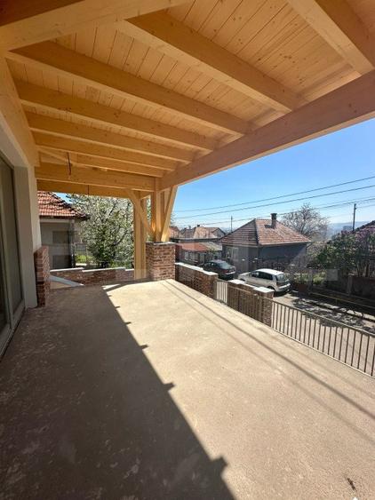 Casa individuala, 234 mp, teren 596 mp, totul nou, panorama, Dambul Rotund