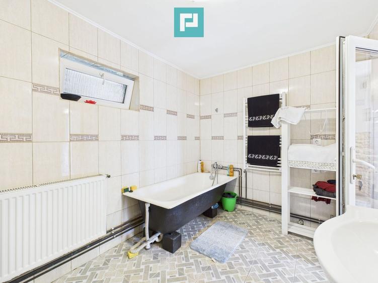 Casă 4 camere centru Vinga