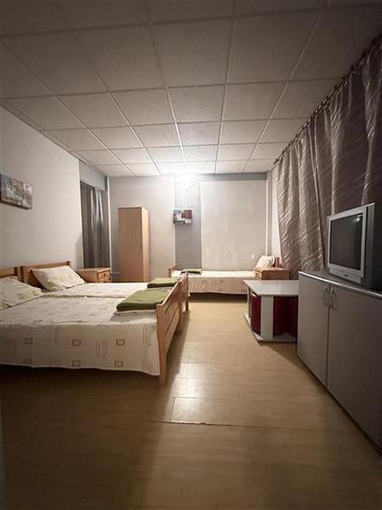 Pensiune 15 camere in a Doua Linie la Mare, zona Pescaria lui Matei