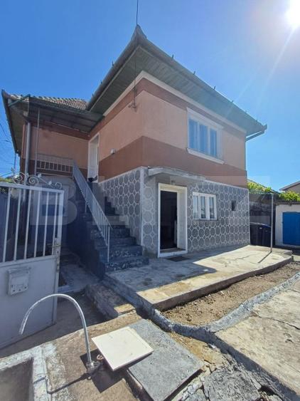 Casa de vanzare, cu 3 camere, 85 mp, 151 mp teren, zona centrala Turda