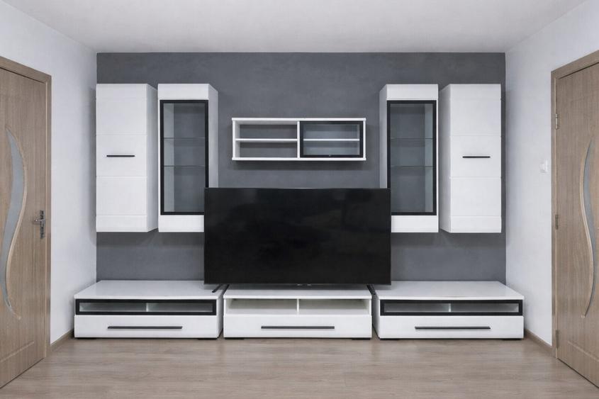 Apartament luminos, 2 camere, semidecomandat, etaj 2 – Tiglina 2