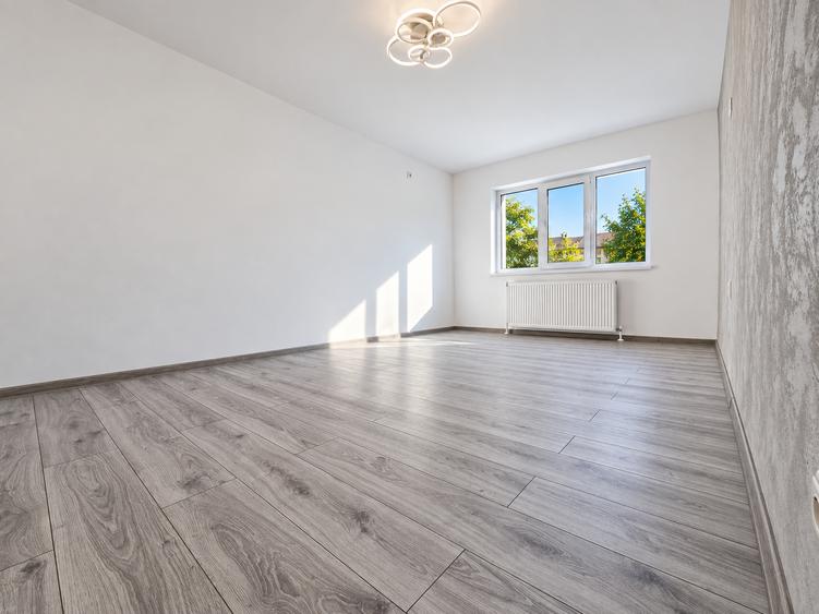 Ap 2 camere dec, complet renovat La Cheie,str. Hipodrom – Tineretului