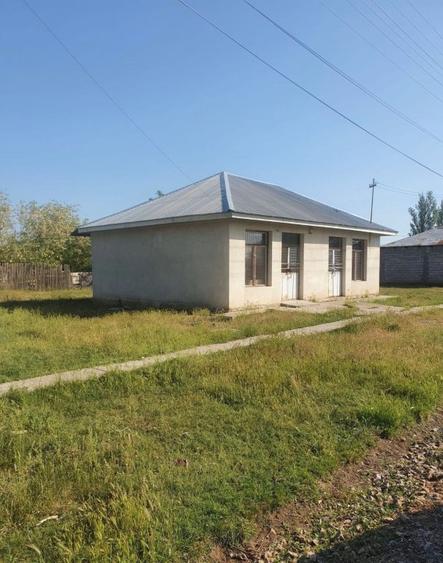 De vanzare spatiu comercial sat Esna