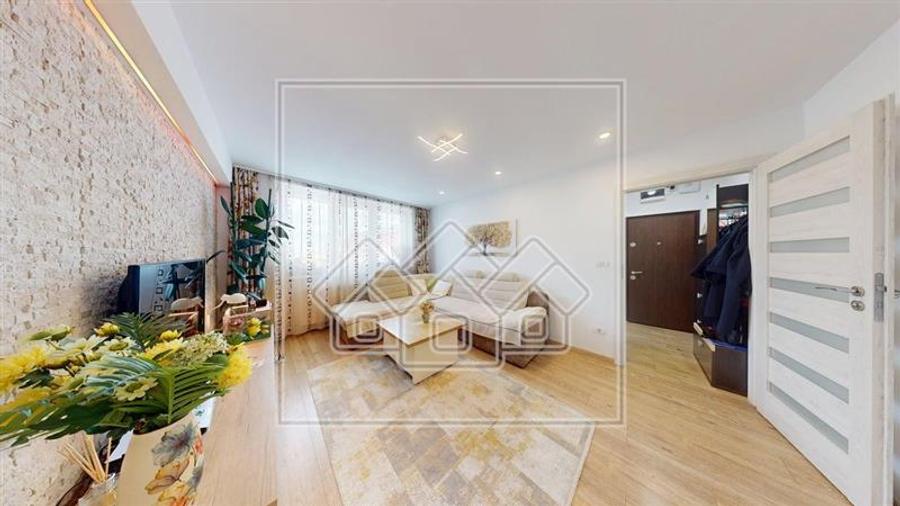 Apartament 3 camere - 63 mpu - renovat complet - Zona Hipodrom