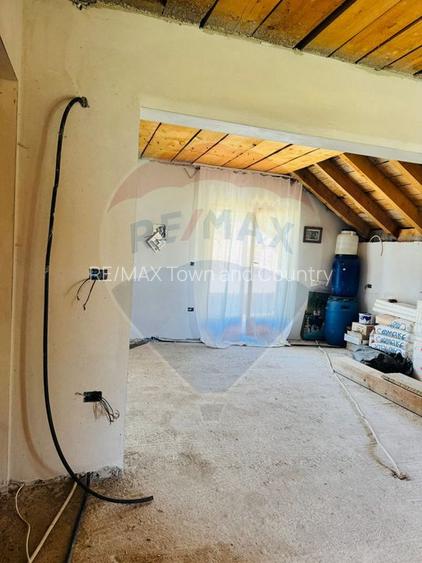 Casă / Vilă cu 5 camere de vânzare - 11