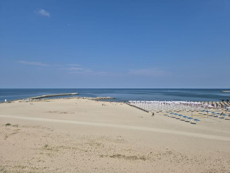 Faleza Nord - Vila cocheta P+1+M , in complex Santa Maria Bay ,cu vedere la mare