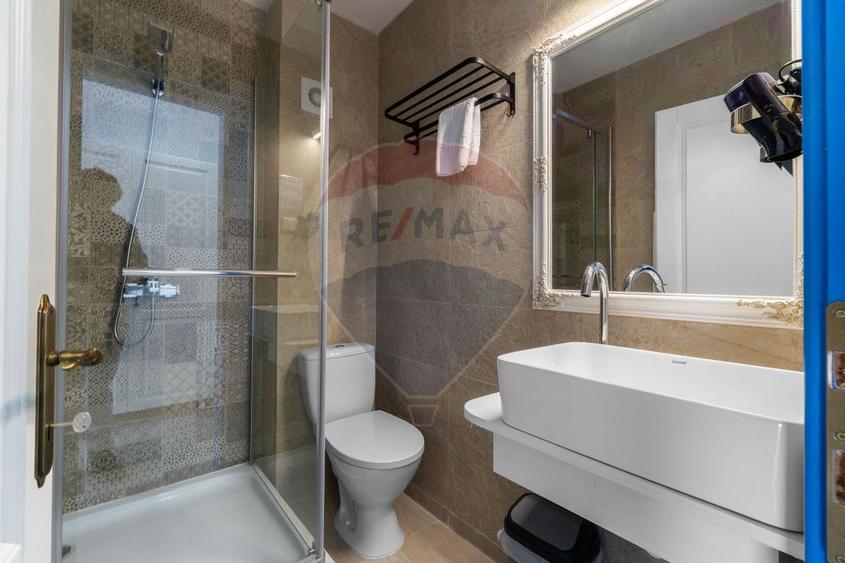 VILA IN MURIGHIOL | IESIRE LA LAC, DELTA DUNARII SI PISCINA | 6 CAMERE