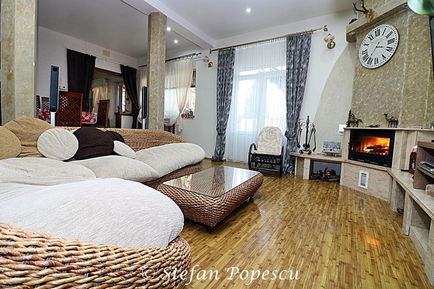 Vila de vanzare Izvorani COR