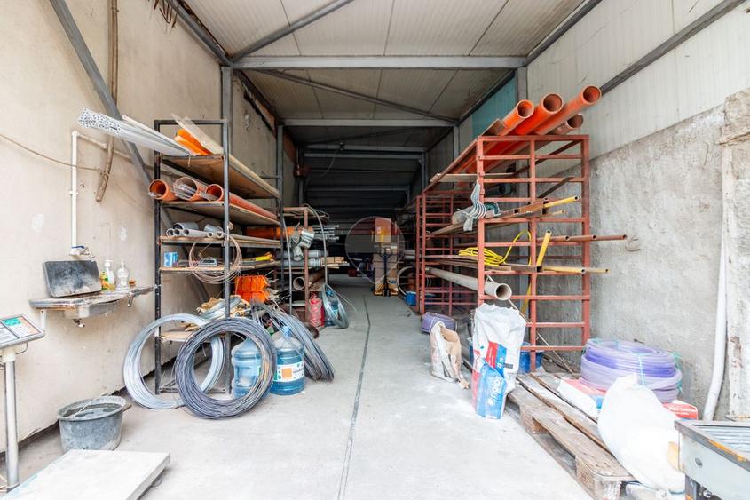 Vanzare Cladire P+1+M cu Spatiu Comercial + Rezidential, Apusului