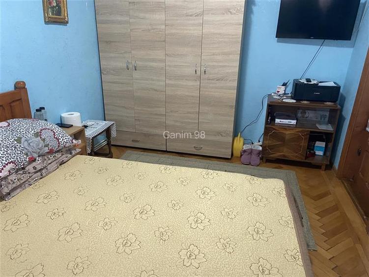 Apartament 3 camere , strada Pictor Grigorescu (b-dul Brailei ) , 72 mp , centra - 12