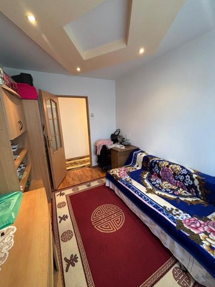 Apartment 3 camere Craiovita Nou