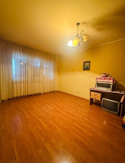 Apartament 3 camere - Lacul Tei-parc- stradal