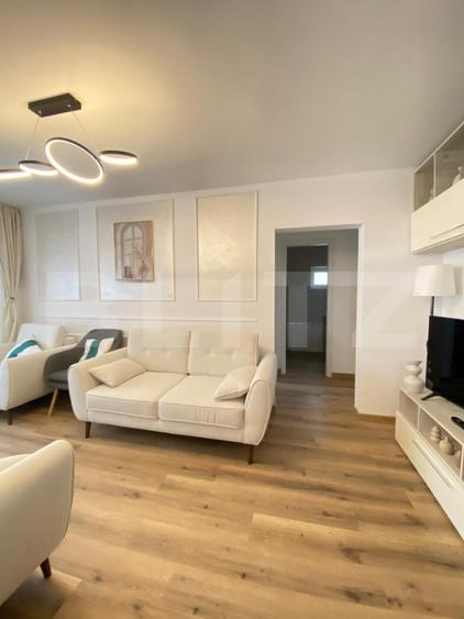 Apartament cu 4 camere | Renovat și mobilat lux | Centru Civic