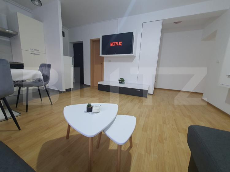 Apartament 3 camere, 65 mp, zona Lipovei