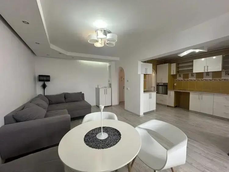 Apartament 2 camere decomandat, 56 mp, zona Nord Ploiești – Mutare Imediata