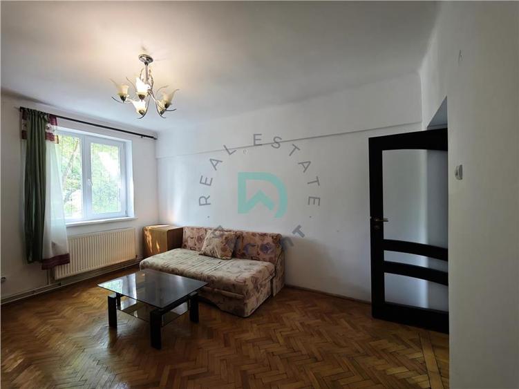 Închiriez 2 camere, Brasovul vechi