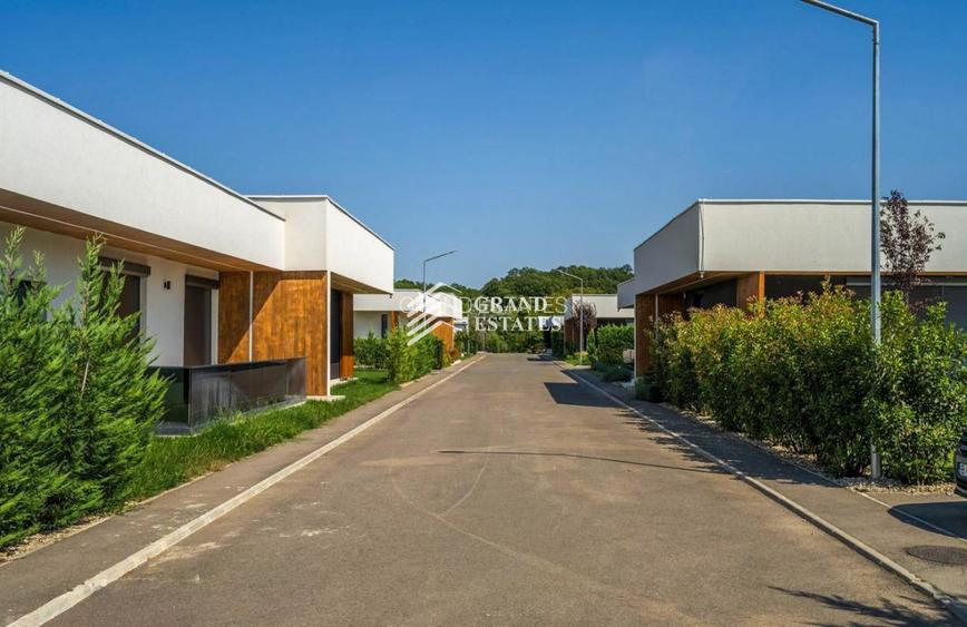 Vila Exclusivistă în Complex Rezidențial Boutique – Snagov Lac | Ponton - 2