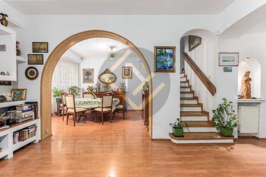 Bucureștii Noi Damaroaia Vilă Elegantă teren 565mp
