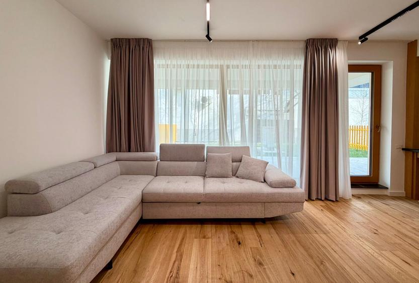 Apartament premium cu 3 camere și curte proprie spectaculoasă de 64 mp
