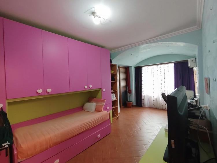 Apartament 3 camere zona ultracentrala